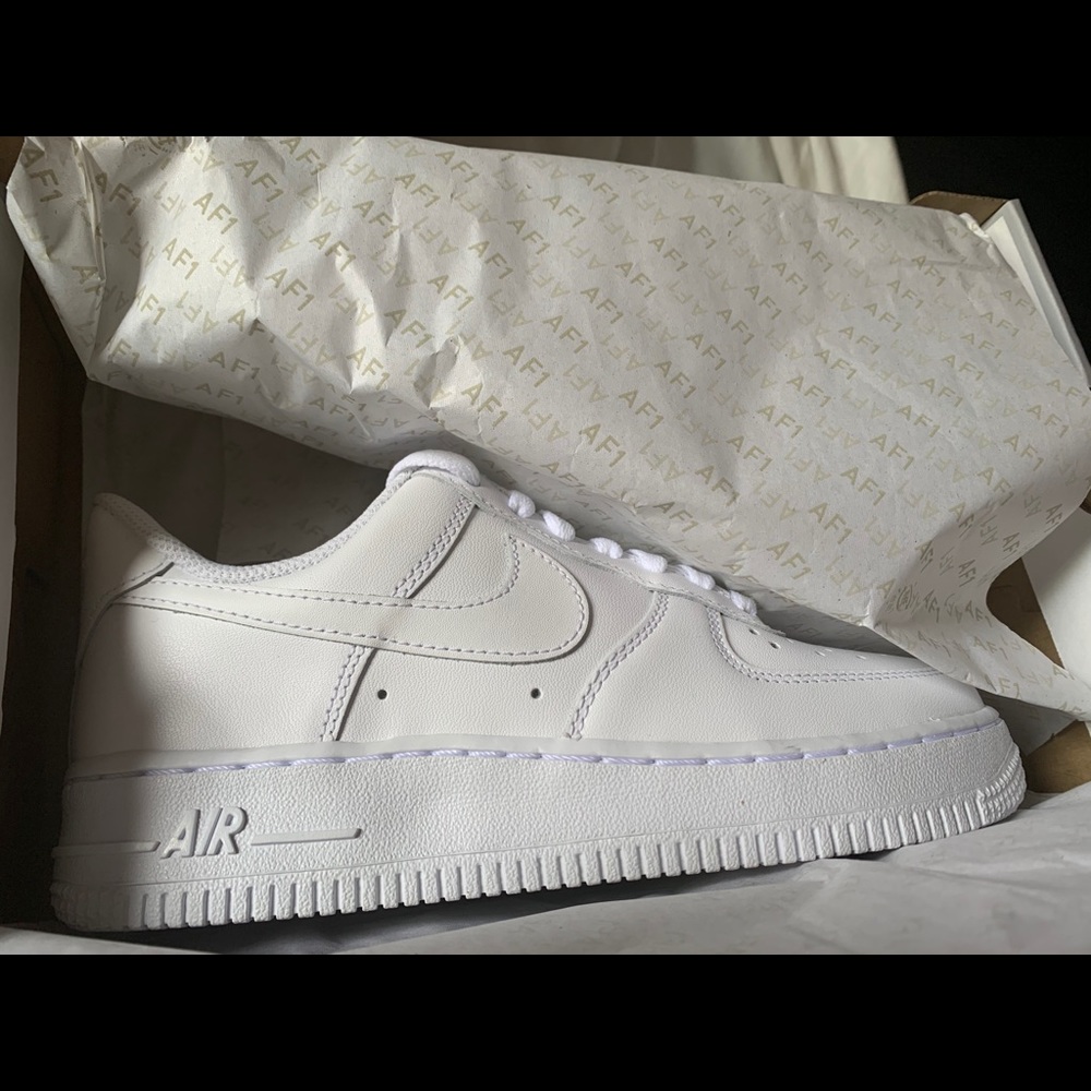 Women’s Nike Air Force one size 5.5